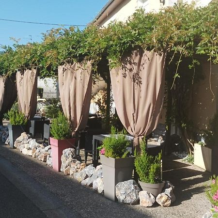 L' Auberge Campagnarde, Lourdes Poueyferré Exteriör bild