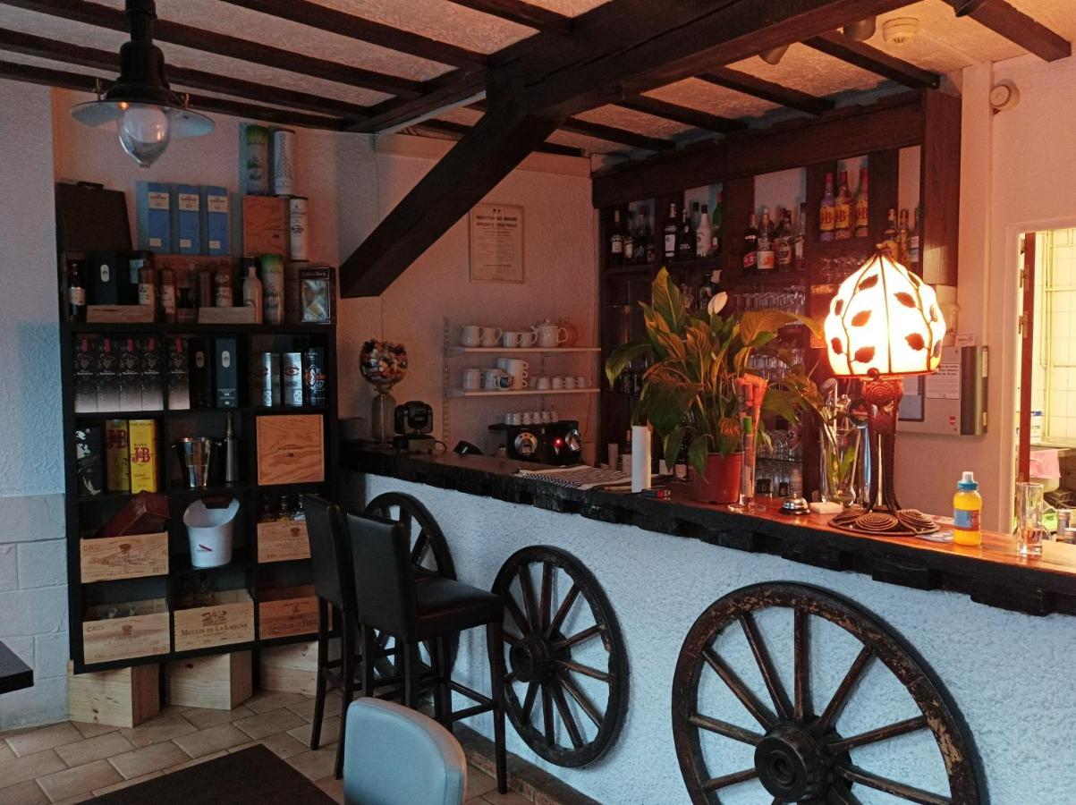 L' Auberge Campagnarde, Lourdes Poueyferré Exteriör bild