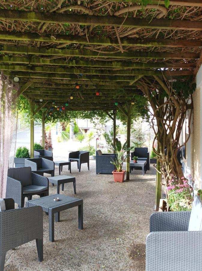 L' Auberge Campagnarde, Lourdes Poueyferré Exteriör bild