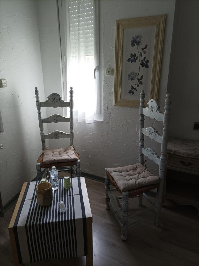 L' Auberge Campagnarde, Lourdes Poueyferré Exteriör bild