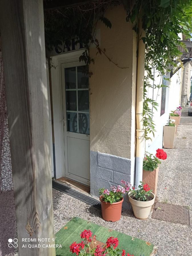 L' Auberge Campagnarde, Lourdes Poueyferré Exteriör bild