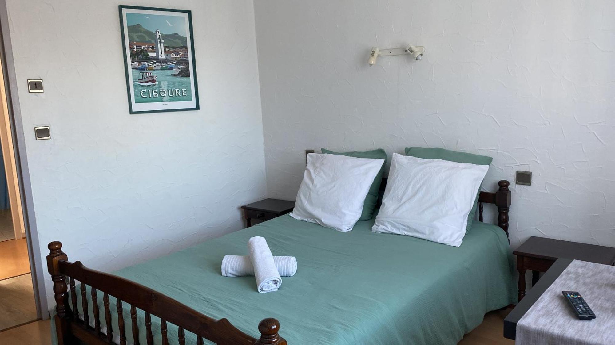 L' Auberge Campagnarde, Lourdes Poueyferré Exteriör bild