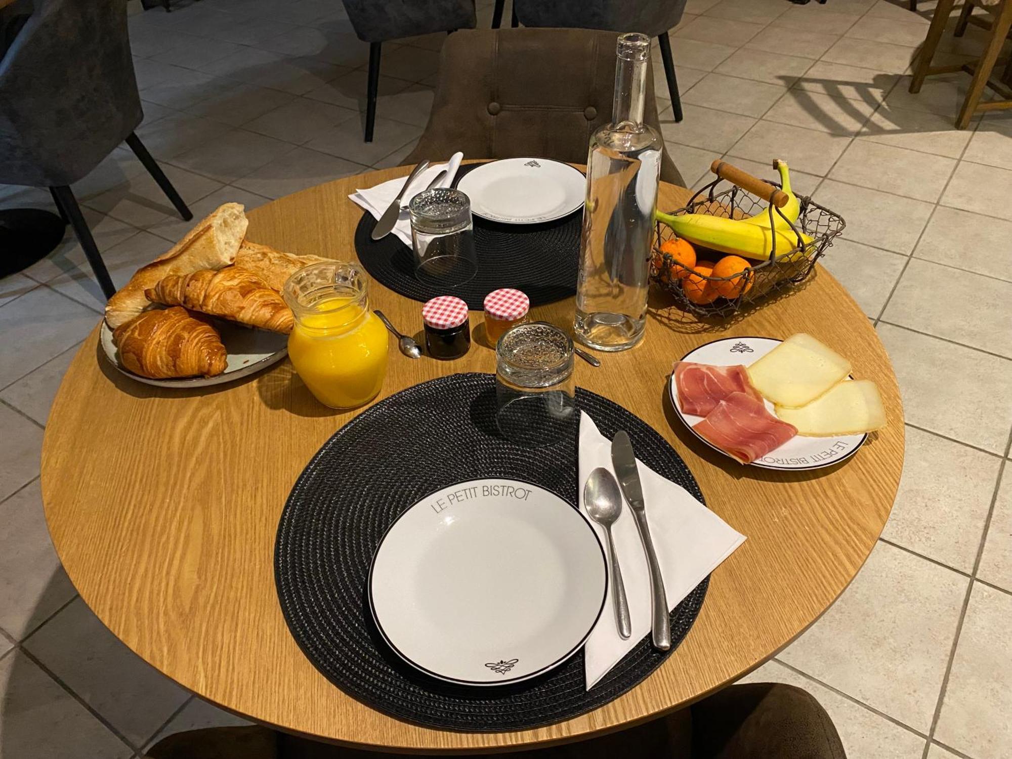 L' Auberge Campagnarde, Lourdes Poueyferré Exteriör bild