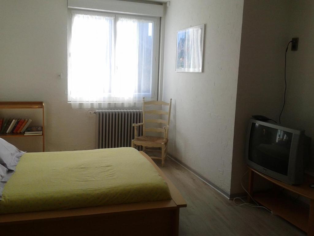 L' Auberge Campagnarde, Lourdes Poueyferré Exteriör bild